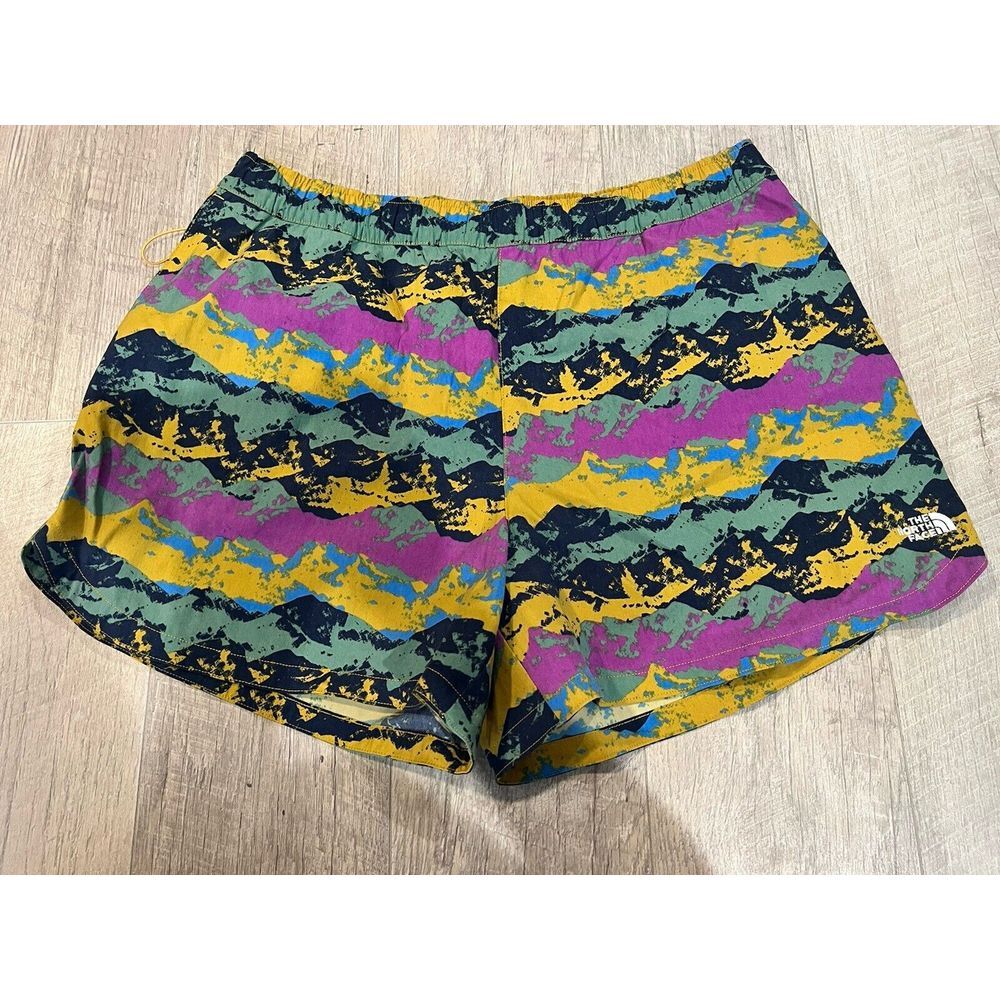 The North Face Women's Class V Woven Shorts Mountain Panorama Print